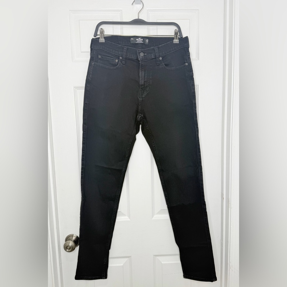 Hollister Men's Dark Black Skinny Jeans 32W X 34L